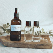 Cargar imagen en el visor de la galería, Hidrolaterapia de Verano para familias multiespecie:  El poder de las aguas medicinales para el cuidado de la piel y cabello